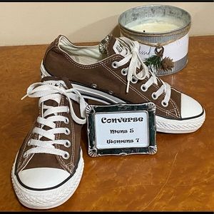 Converse all star chucks